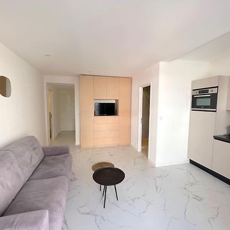 Joli Studio - Studio Neuf Terrasse Clim Wi-Fi 2 Min. Des Plages 昂蒂布 外观 照片