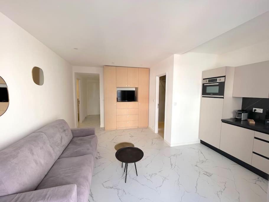 Joli Studio - Studio Neuf Terrasse Clim Wi-Fi 2 Min. Des Plages 昂蒂布 外观 照片
